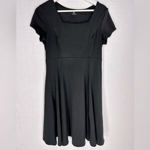 Esca black short sleeve a line midi dress size L